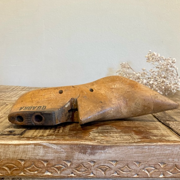 Vintage Wood & Metal Cobbler Tool Shoe Last Size 8AA H&S Last Lawrence Mass - Picture 12 of 16